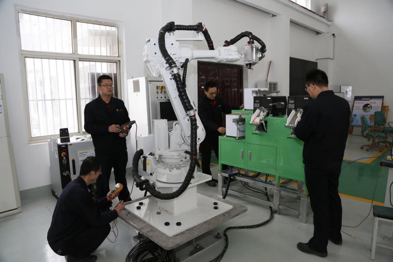 如何选择适合的莱芜小程序开发工具?